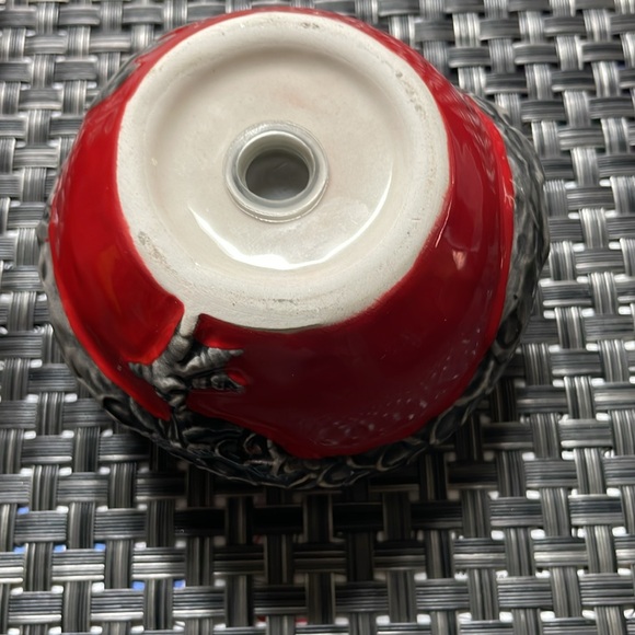 Red Dragon Salt and Pepper shakers. - Picture 5 of 5